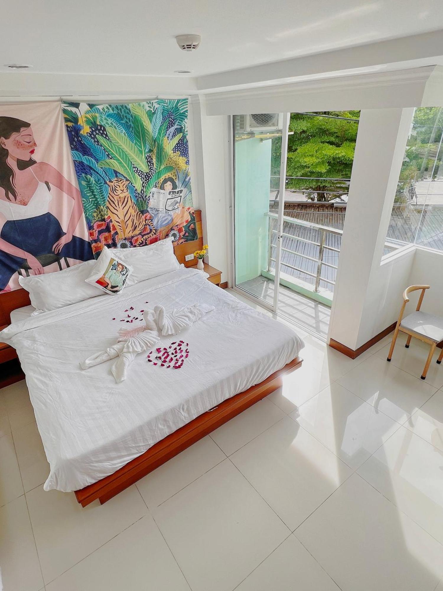 Hotel Lanting à Patong Extérieur photo